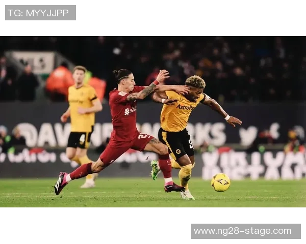 足总杯精彩对决拜仁与利物浦战成平局点球大战引发全场热烈反响 足总杯精彩对决拜仁与利物浦战成平局点球大战引发全场热烈反响