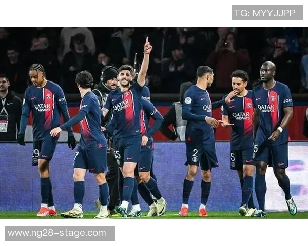 足总杯激战巴黎圣日耳曼轻取巴萨红牌事件引发全场热议与十大精彩进球回顾