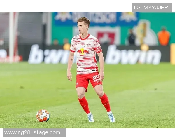 友谊赛巴萨大胜莱比锡红牌事件引发全场热议与争议